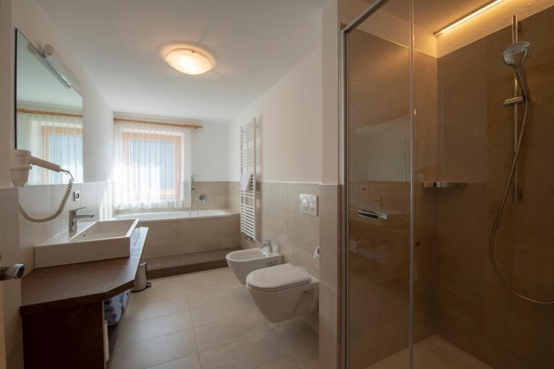 Appartment Kirch Neuhaus Laion Buitenkant foto